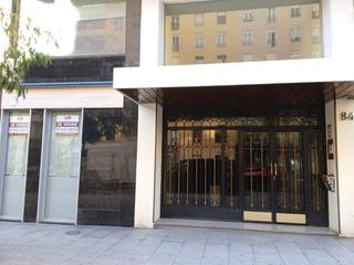 Office space  Calle narvaez. Oficina con posibidad de cambio de uso a viviendas.  calle narva