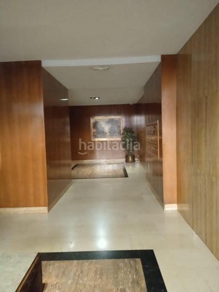 Foto 23eca264-53eb-4115-8174-6e2e8bb6e0c8. Oficina  con posibidad de cambio de uso a viviendas. calle narvaez al lado del retiro en Madrid