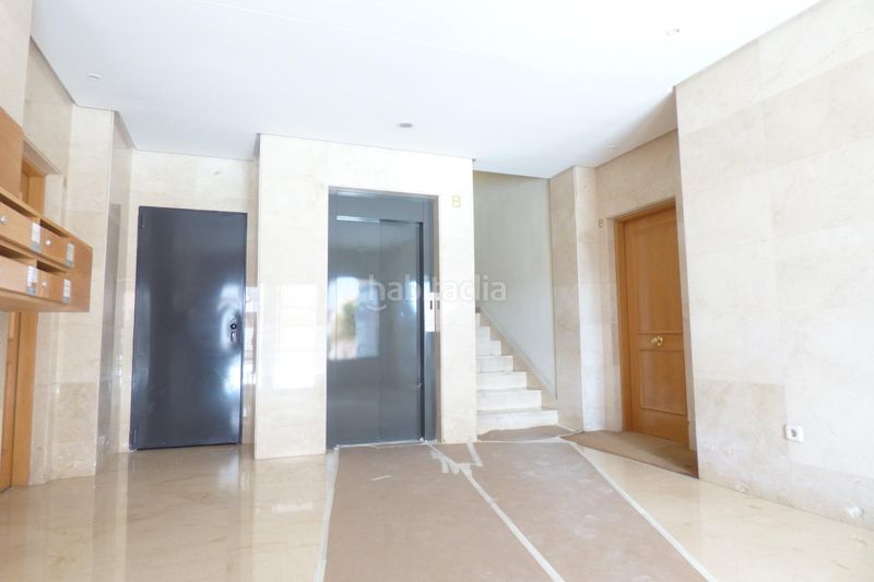Foto 1a8f71b5-bdc5-4eb9-84c2-84ef613dbd28. Miete dachwohnung mit heizung parking pool in Monte el Pilar Majadahonda