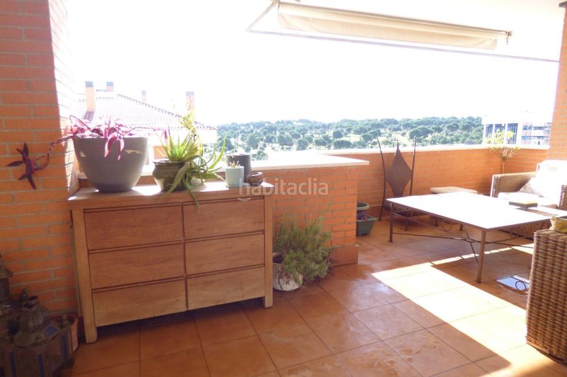 Foto 737ddab8-70e4-4c92-8648-a041f754e616. Miete dachwohnung mit heizung parking pool in Monte el Pilar Majadahonda
