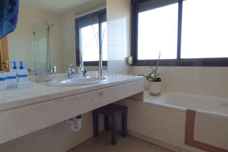 Foto a08857ac-d332-4426-a076-3d330074e7f4. Miete dachwohnung mit heizung parking pool in Monte el Pilar Majadahonda