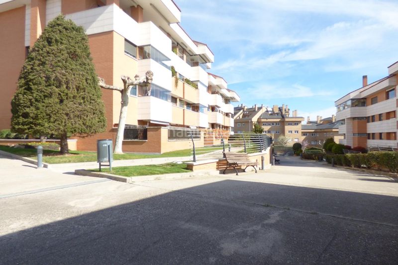 Foto b9574f70-5fb7-4937-aa9a-417319027b5e. Miete dachwohnung mit heizung parking pool in Monte el Pilar Majadahonda