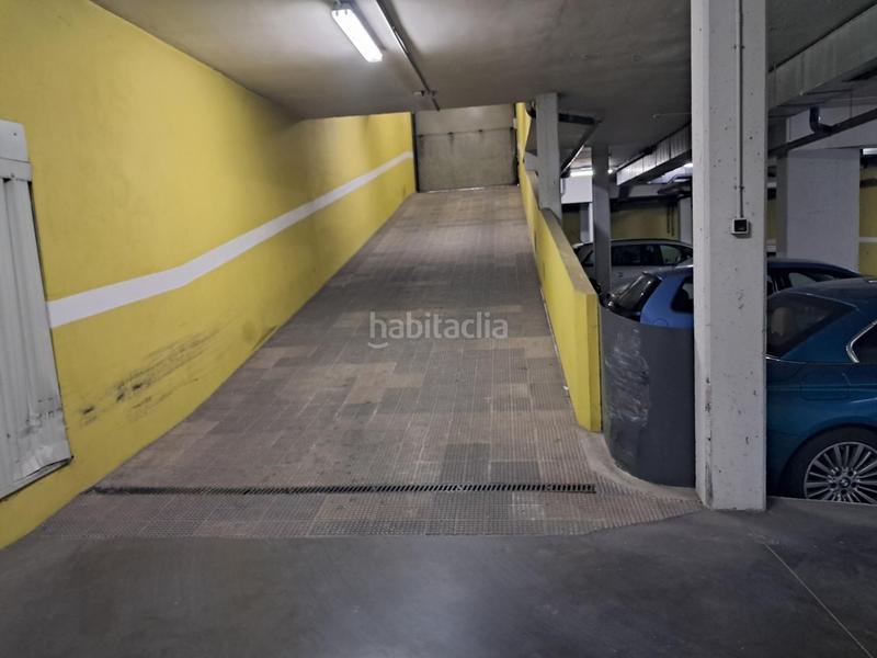 Foto ec6b1013-e8b6-4d05-8e05-78b3db0c0d8d. Rent car parking in Ciudad Universitaria Madrid