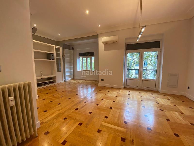 Foto c4f7cfd3-740f-43fd-9a69-192dfff86cd3. Rent flat with heating parking in Ríos Rosas-Nuevos Ministerios Madrid