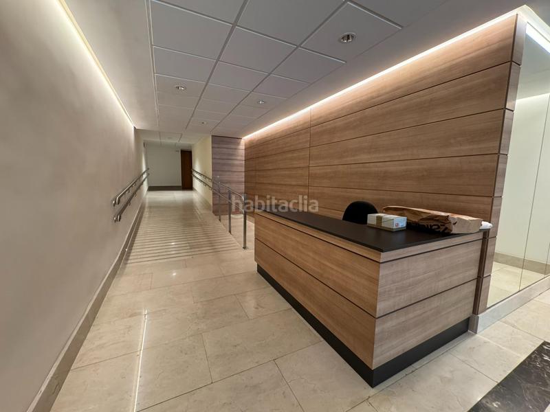 Foto d3910dff-b1ec-494b-b830-07a4a9bde518. Alquiler piso conde duque. moderno 6 exterior con terraza. amueblado. 2 dormitorios 2 baños y buen edificio. en Madrid