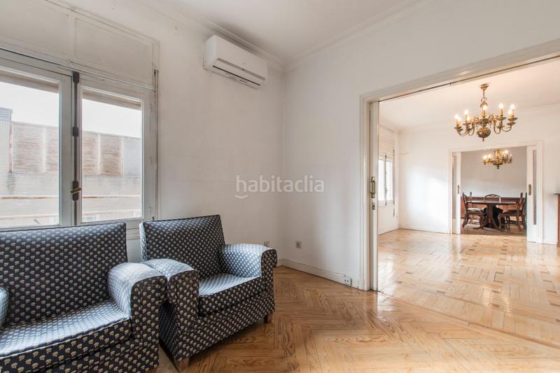 Foto 53f74a2d-39e8-49c0-ac34-30538644b950. Flat with heating in Almagro Madrid