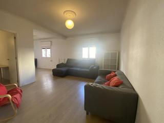 Etagenwohnung in Calle DONOSO CORTES