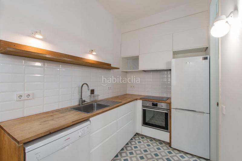 Foto 9b6d9e7b-baa0-4f24-a869-e4d6619c8088. Etagenwohnung mit heizung in Arapiles Madrid