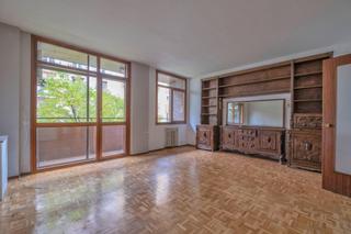 Pis  Calle andrés mellado. Piso a reformar con terraza en  chamberí. 3 dormitorios, 3 con a