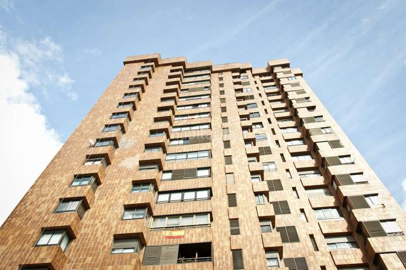 Foto 28f6925a-03cb-4114-ada3-2917b475cbfd. Rent flat with heating parking pool in Castilla Madrid