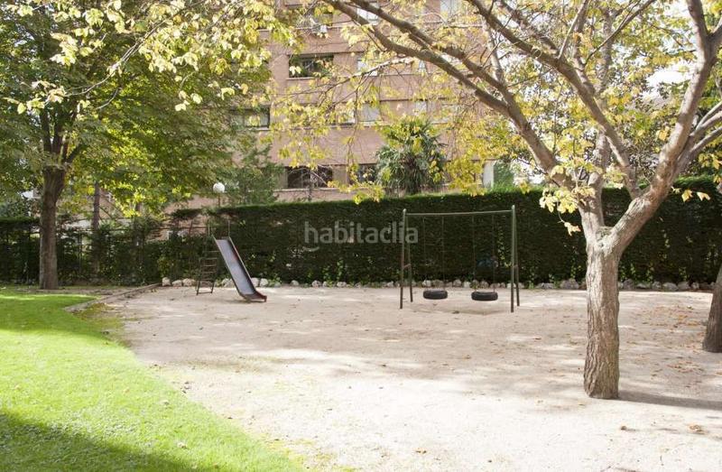 Foto 5850894b-2db6-4917-8f58-2388e21a9b93. Rent flat with heating parking pool in Castilla Madrid