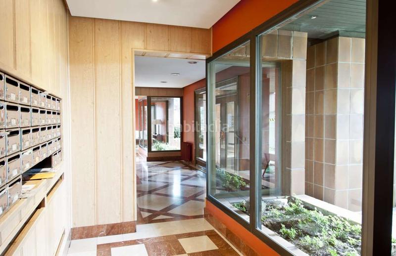 Foto 6eeb18f5-85fe-4afe-bd59-c74b7146f28e. Rent flat with heating parking pool in Castilla Madrid