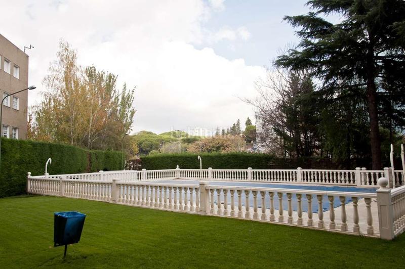 Foto 995ae050-dc83-486e-9e42-3bb89e91714d. Rent flat with heating parking pool in Castilla Madrid
