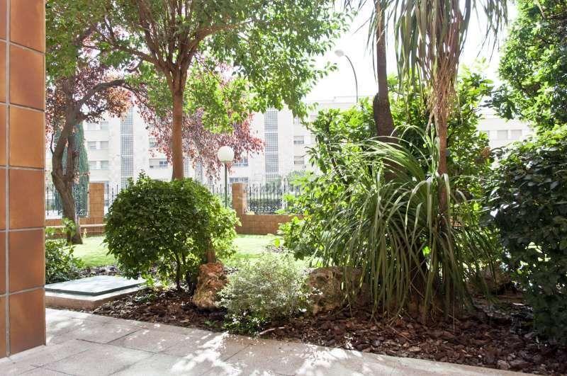 Foto a81641f2-ee96-4e35-ad7c-2f189fa394d7. Rent flat with heating parking pool in Castilla Madrid