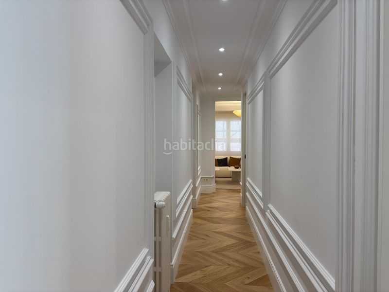 Foto f7d6b3a4-6be5-4de2-bc9e-1fff143bfb93. Flat with heating in Goya Madrid