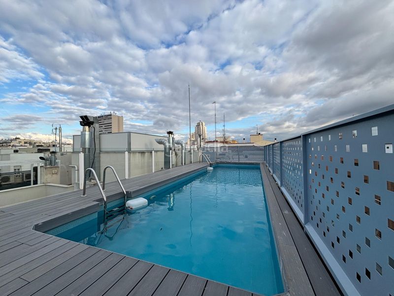 Foto 8f57f330-651b-47da-91e2-926ae3226524. Flat with heating pool in Argüelles Madrid