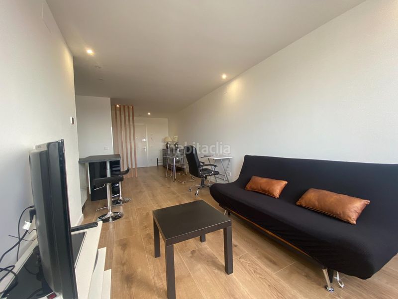 Foto 0efaf14d-8c9d-41f6-bfba-0781b741ecd4. Miete etagenwohnung in Argüelles Madrid