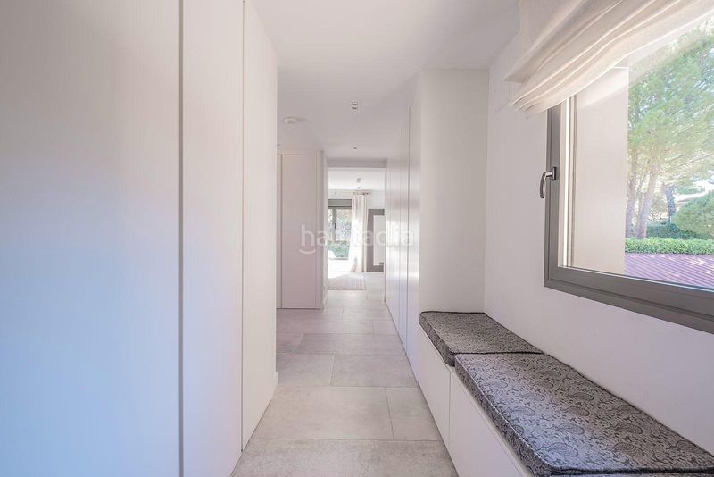 Foto 1692389f-3713-4c88-95ae-27642219ec2d. Maison jumelée avec parking dans Urbanización Este-Montepríncipe Boadilla del Monte