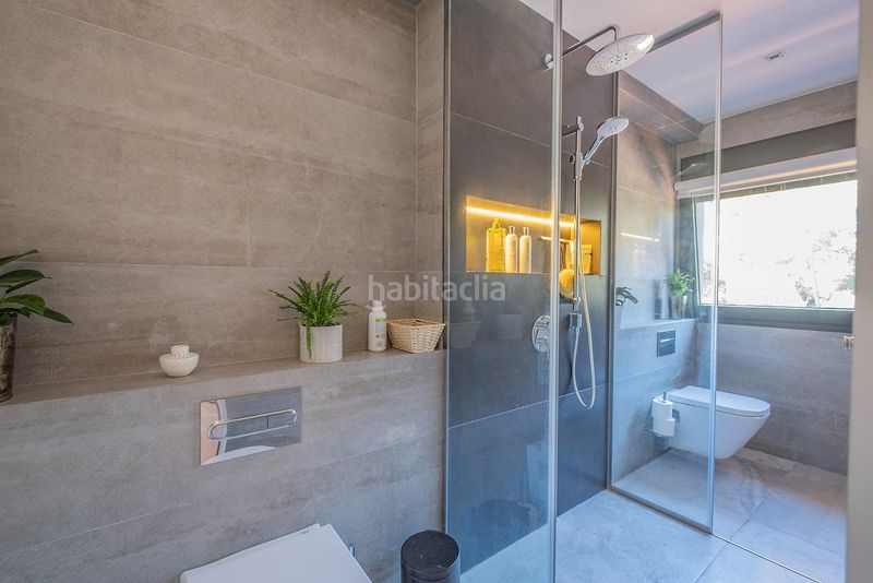 Foto 45120dc3-2080-4960-a758-22c65274777e. Maison jumelée avec parking dans Urbanización Este-Montepríncipe Boadilla del Monte