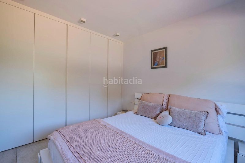 Foto 519b90a6-5eb9-4d3b-ae6f-a82ef612d204. Maison jumelée avec parking dans Urbanización Este-Montepríncipe Boadilla del Monte