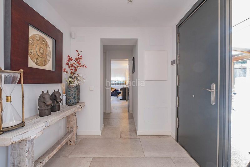 Foto 70018ac1-e366-4bc4-a576-161c0dc40ffc. Maison jumelée avec parking dans Urbanización Este-Montepríncipe Boadilla del Monte