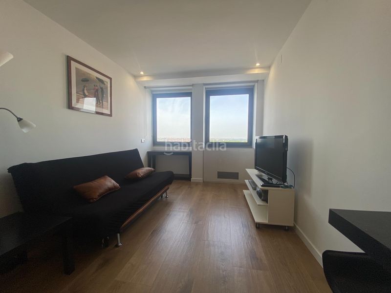 Foto ffb74608-2c99-45c2-9a82-a83902117fdd. Pis a Argüelles Madrid