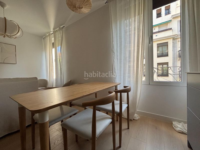 Foto c098cacb-6e7f-4406-ab42-05db8a7f397d. Rent flat in Arapiles Madrid