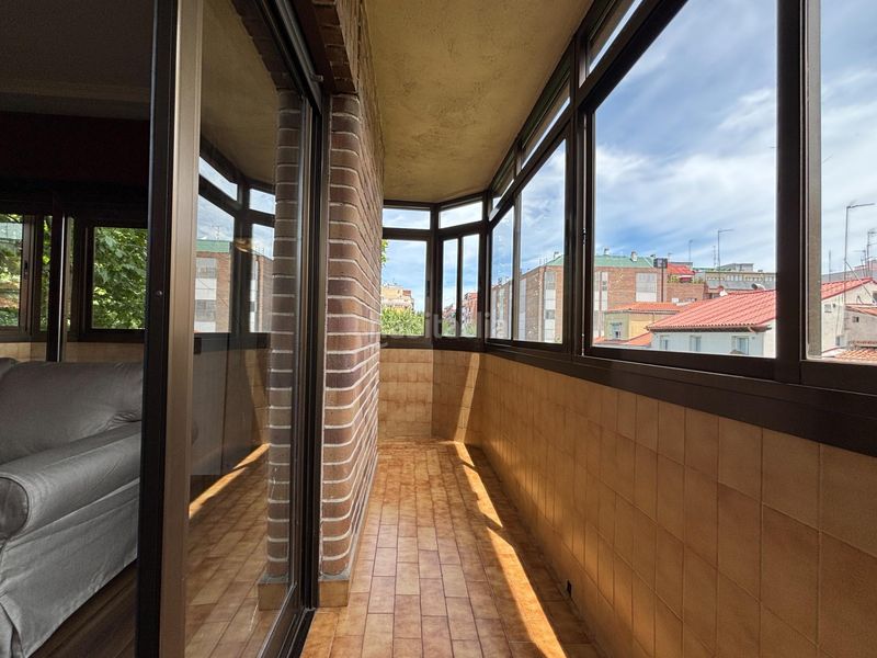 Foto 8a9da186-50b2-4fc1-8aa1-16f5a7968f76. Rent flat with heating in Arapiles Madrid