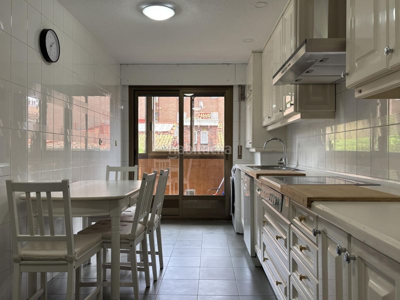 Foto aa8c6b93-247f-4162-ad13-0e55713107c9. Rent flat with heating in Arapiles Madrid