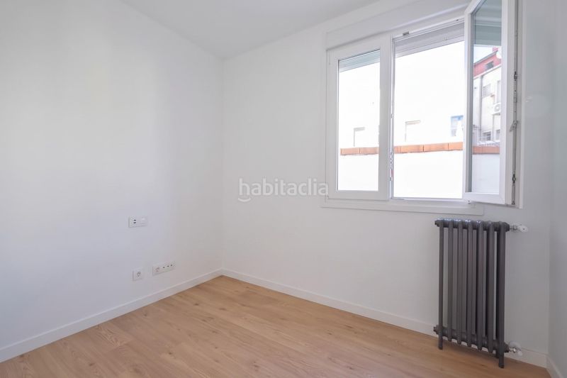 Foto 657ce064-4eb0-4c45-8a26-74da927c1f46. Etagenwohnung mit heizung in El Viso Madrid