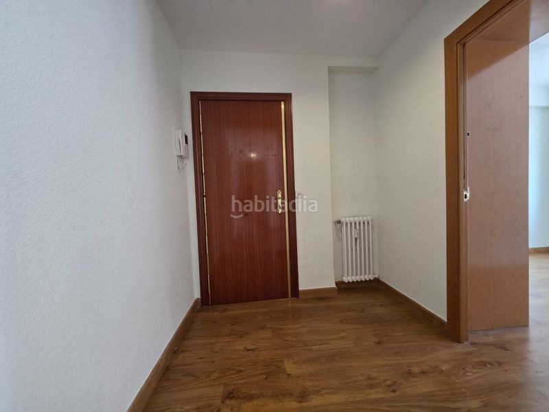Foto 516d0c42-6cd9-4a7b-853b-4dd3b8e8237f. Location attique avec chauffage parking dans Jerónimos Madrid