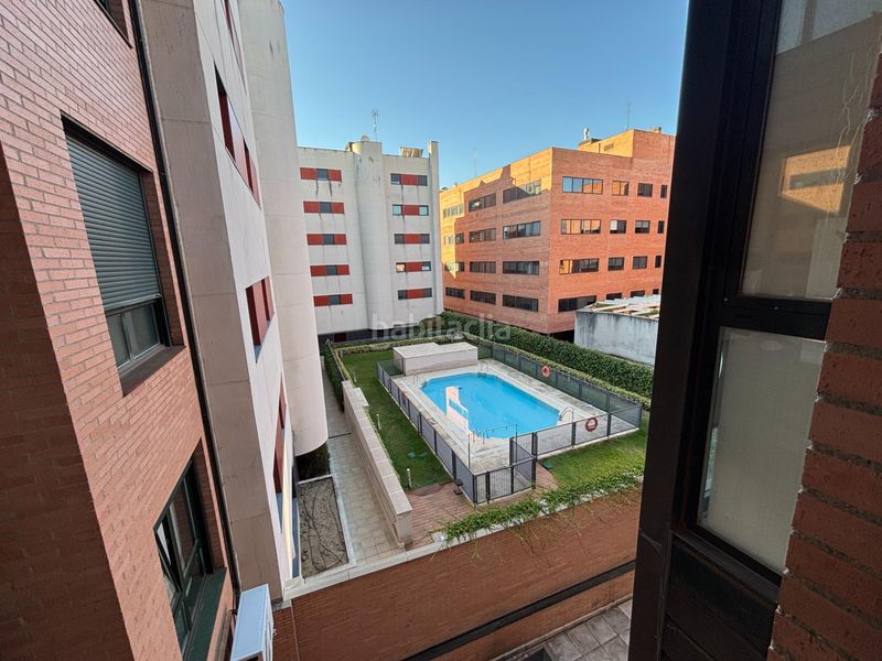 Foto 53f3355f-9ca5-4ecc-888d-f354963a1def. Lloguer pis amb calefacció aparcament piscina a Ciudad Jardín Madrid