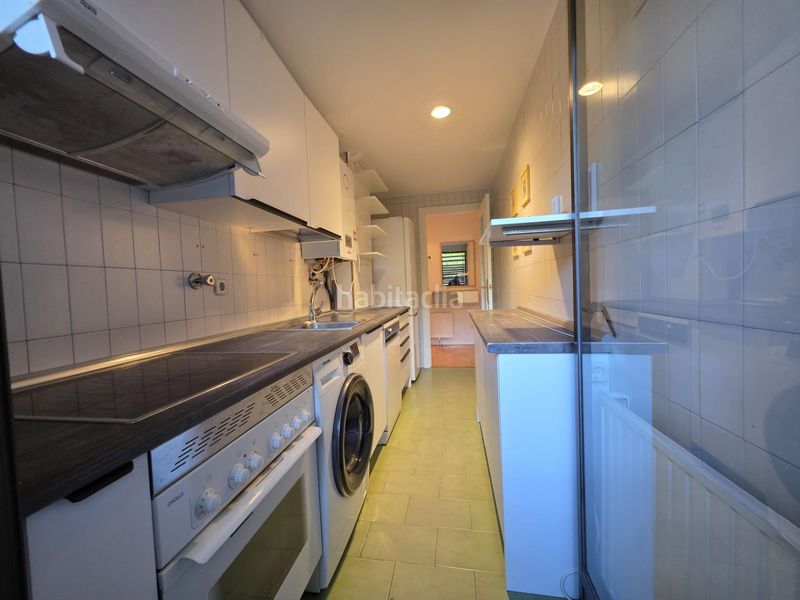 Foto 2d1db25a-7d4a-4131-b5e7-dcf2f2795d58. Rent flat with heating parking pool in Prosperidad Madrid