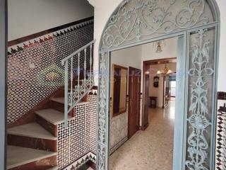 Haus  Calle mayor. Dúplex de 2 dormitorios, 2 baños, patio y terraza en lepe. indep