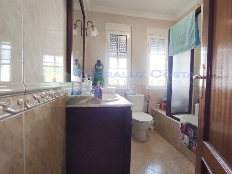 Foto f2442954-a8f3-4e44-8e05-042c0f707882. Casa a Lepe