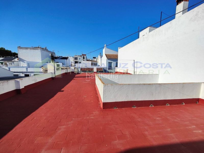 Foto 006fd9c5-6cea-40fa-8fff-d03f236d8444. Casa amb aparcament a Lepe