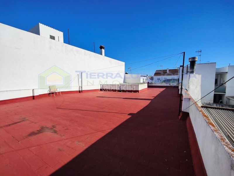 Foto 03c341d0-2708-4fc8-80c0-91e9a4a32cc6. Casa amb aparcament a Lepe