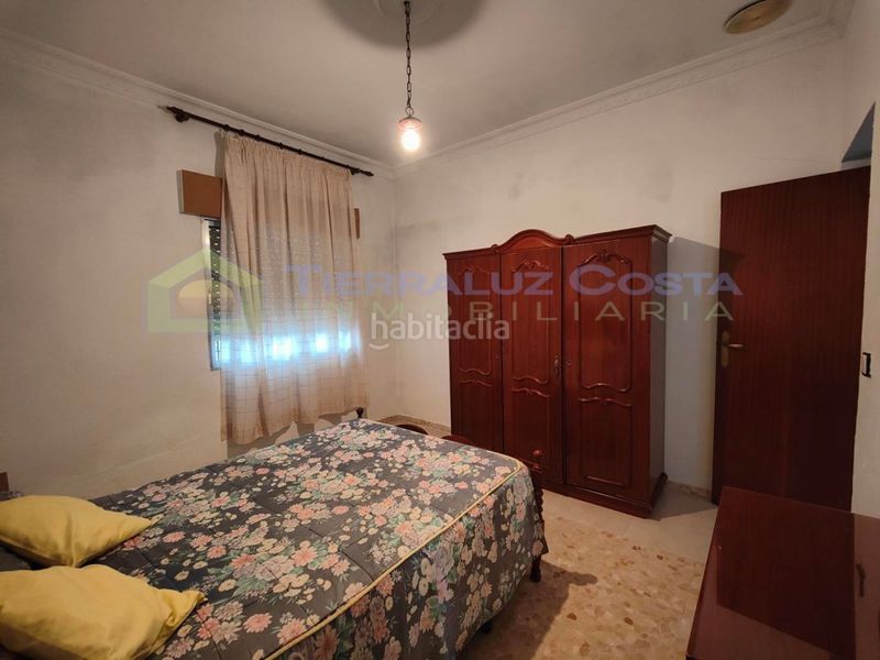 Foto 1c65b8b5-c395-43e7-b96b-d7460ac75794. Casa amb aparcament a Lepe