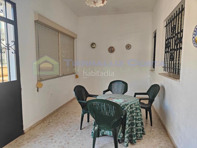 Foto 239c2e5b-2b99-41ac-b69b-418e40642d85. Casa amb aparcament a Lepe