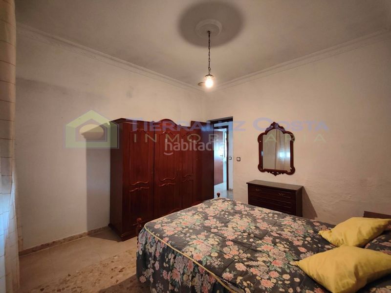 Foto 5a4d29d6-c6c5-4131-b420-d2137df1dc7d. Casa amb aparcament a Lepe