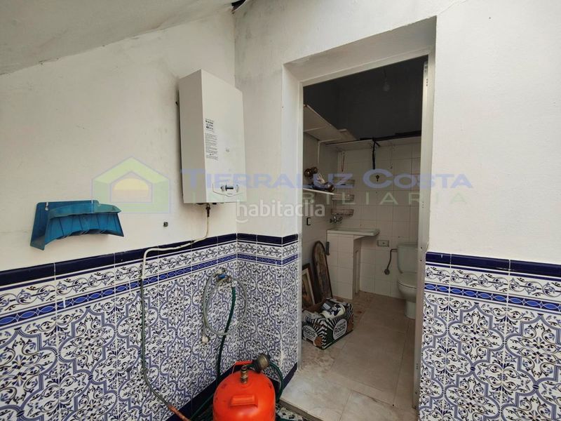 Foto 93af5300-d115-47c9-9297-3d9b9ac5e542. Casa amb aparcament a Lepe
