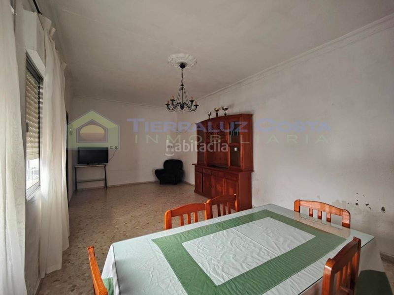 Foto 98552411-00ee-46a3-8e31-397a21f72eaa. Casa amb aparcament a Lepe