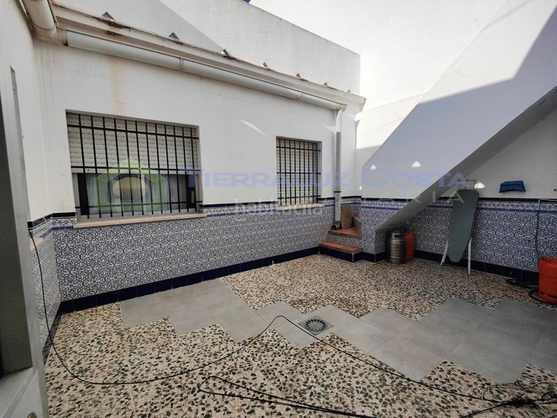 Foto ac3f95b4-5114-4c20-a112-5263f708103b. Casa amb aparcament a Lepe