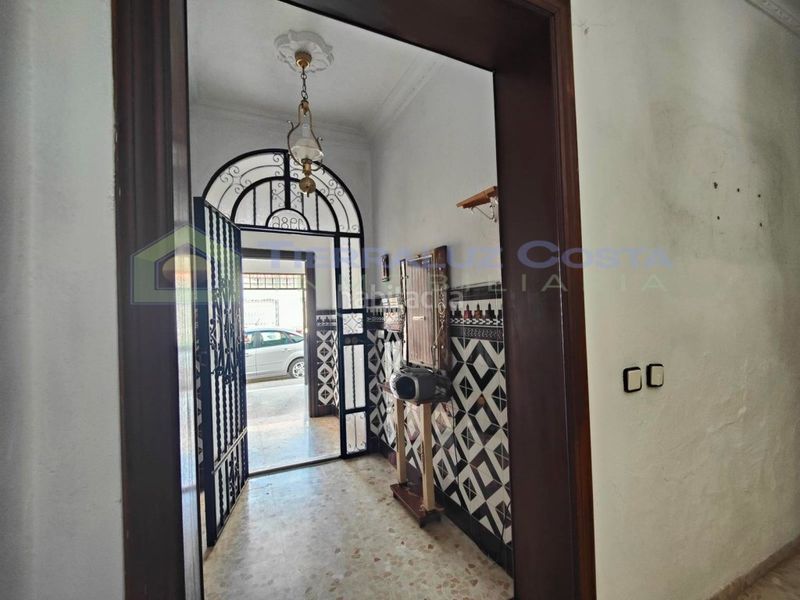 Foto f70e3fcd-7012-45ec-a0d5-923c4ad20250. Casa amb aparcament a Lepe