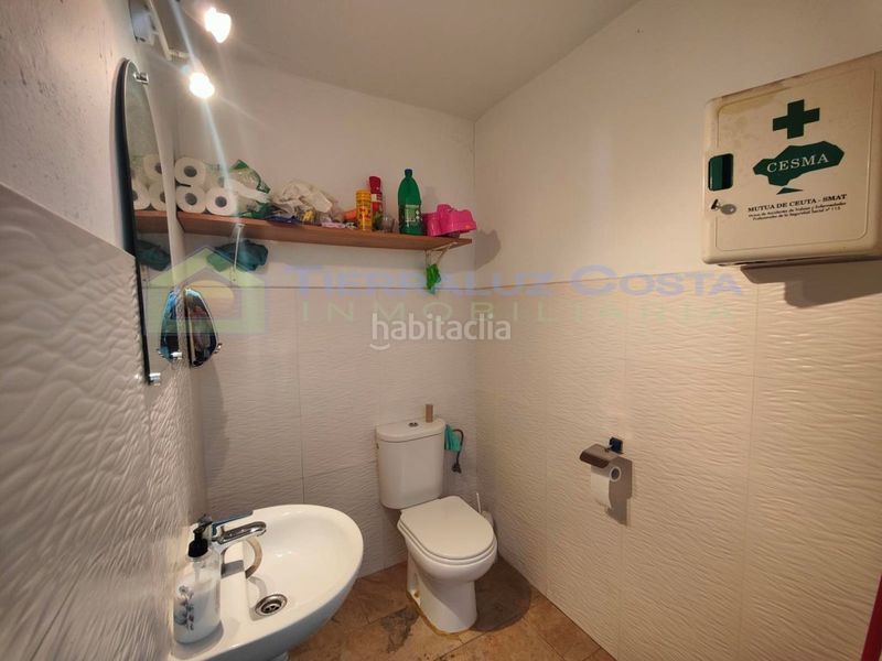 Foto 12335fe2-5d2f-42f6-b92b-a2cfca1b1d51. Local comercial a Isla Cristina