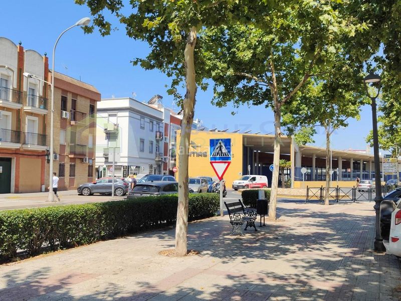 Foto f575bd29-fe86-40e1-8a6e-23723aabdeaa. Local comercial a Isla Cristina