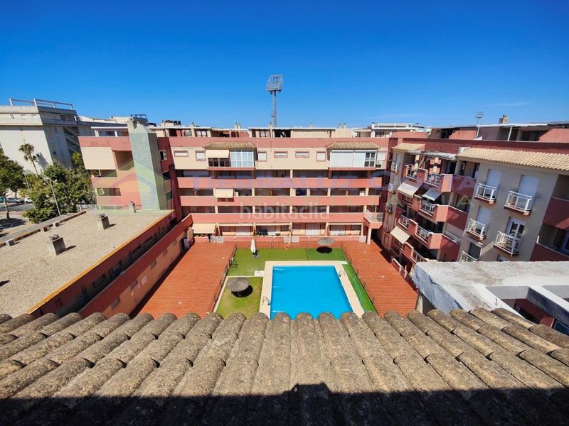 Foto 59b4aa19-a9a9-4501-87e9-ccf5538060ee. Dúplex amb aparcament piscina a Isla Cristina