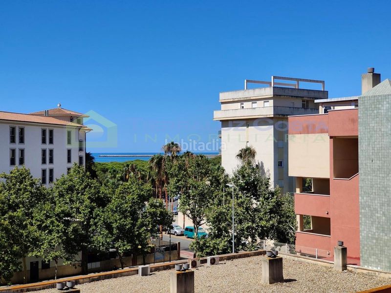 Foto b79d9ff1-6052-4c4e-81e9-85041199df8a. Dúplex amb aparcament piscina a Isla Cristina