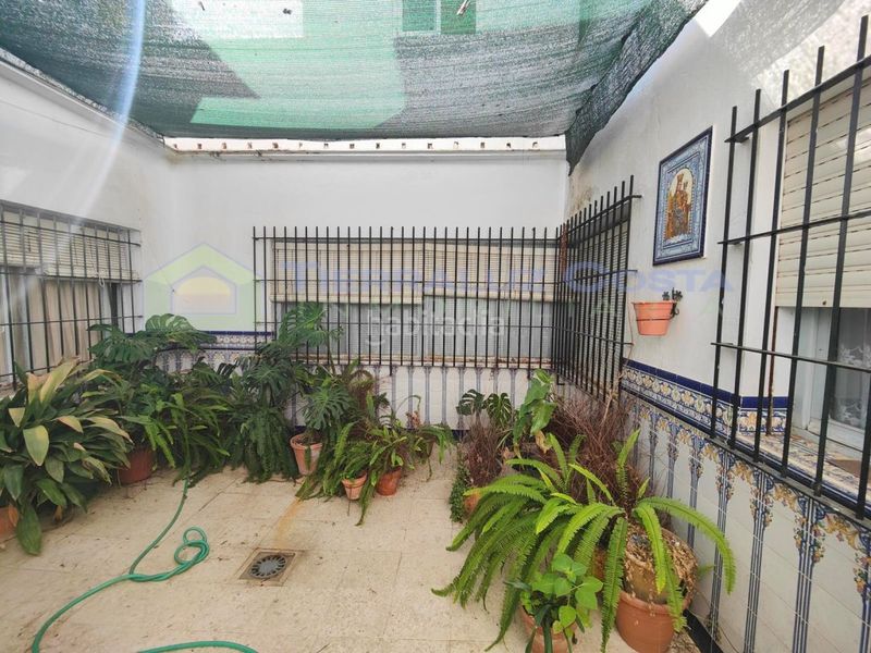 Foto aee6d113-197d-40bf-a83c-1cfecd96eec1. Casa a Lepe