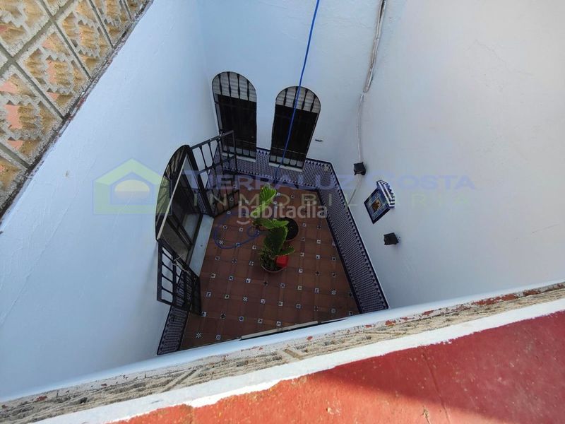 Foto 41b47d94-8eca-44ac-9440-231570e75542. Maison dans Lepe